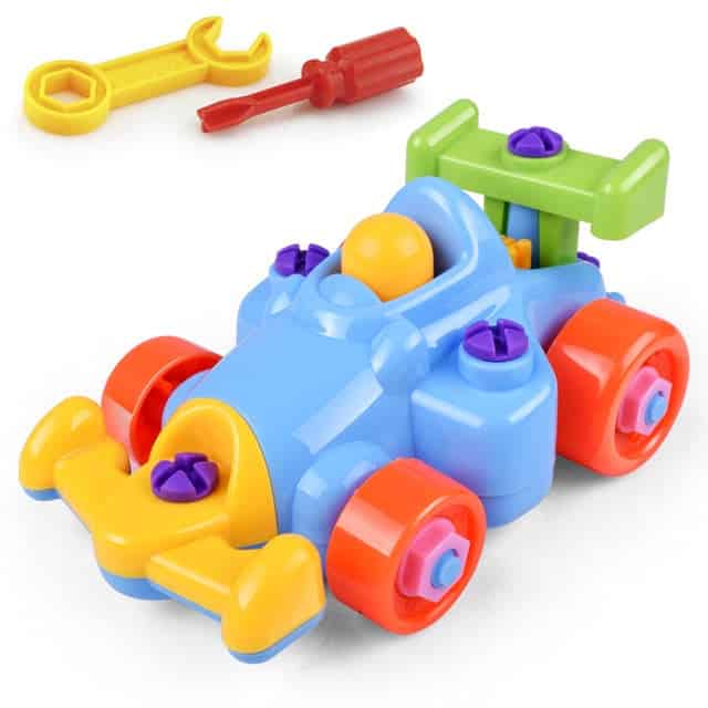 Spielzeugautos 2-Jähriges Baby
