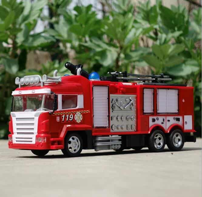 Ferngesteuerte Lkw Feuerwehrmann